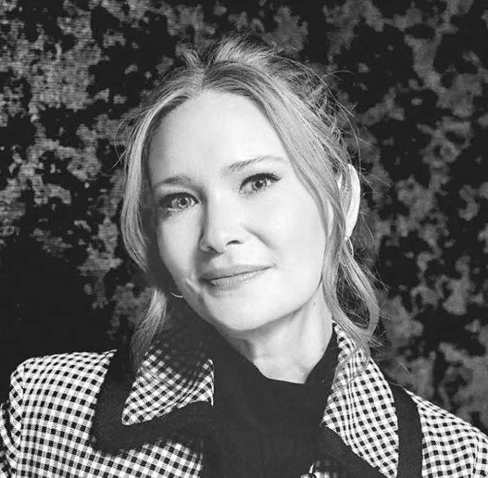 Sarah J. Maas